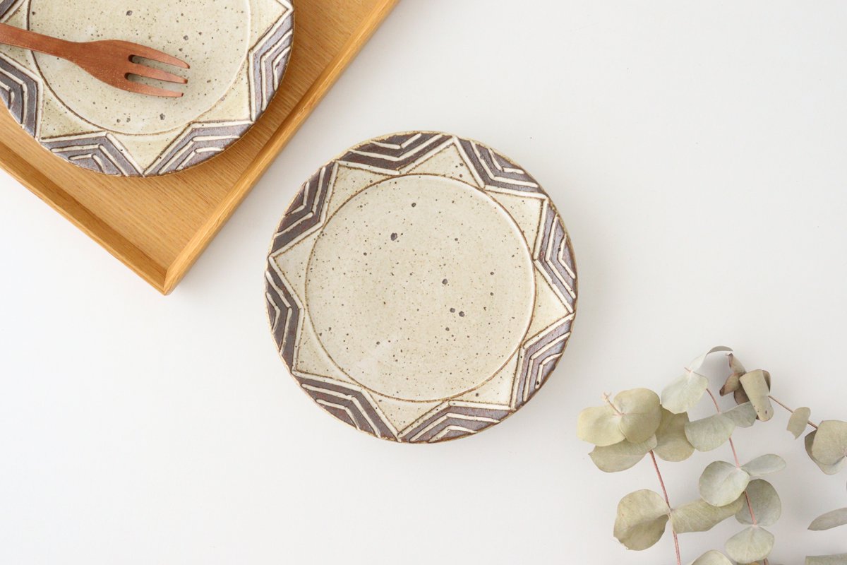 tomaru Plate Star 15cm/5.9in | Shigaraki Ware