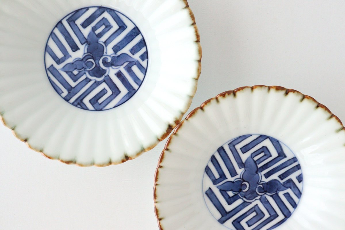 Rinkurou Kiln Chrysanthemum-shaped Small Plate Cloud Pattern | Hasami Ware