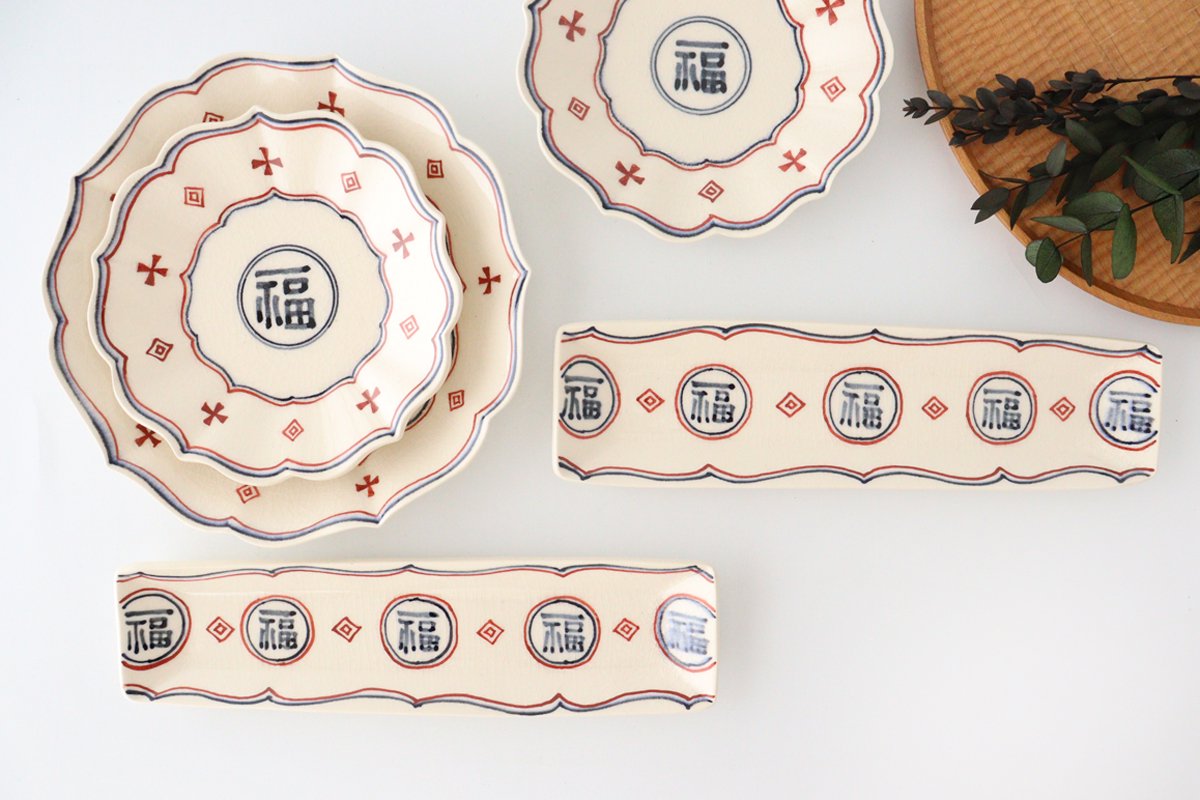 Bellflowershaped Plate Fuku Semi-Porcelain 21cm/8.3in | Arita Ware
