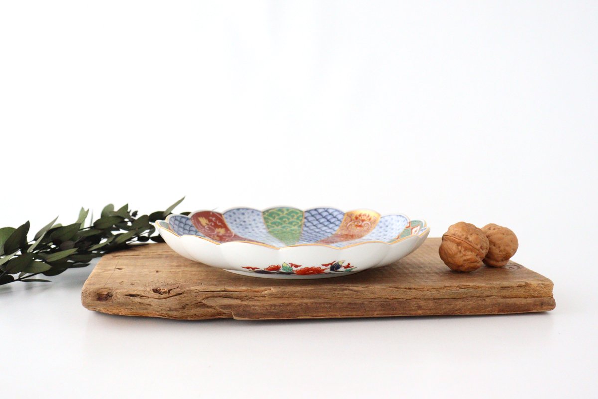 Rinkurou Kiln Chrysanthemum Shaped Plate Old Imari Pattern Red&Green 19.5cm/7.7in | Hasami Ware