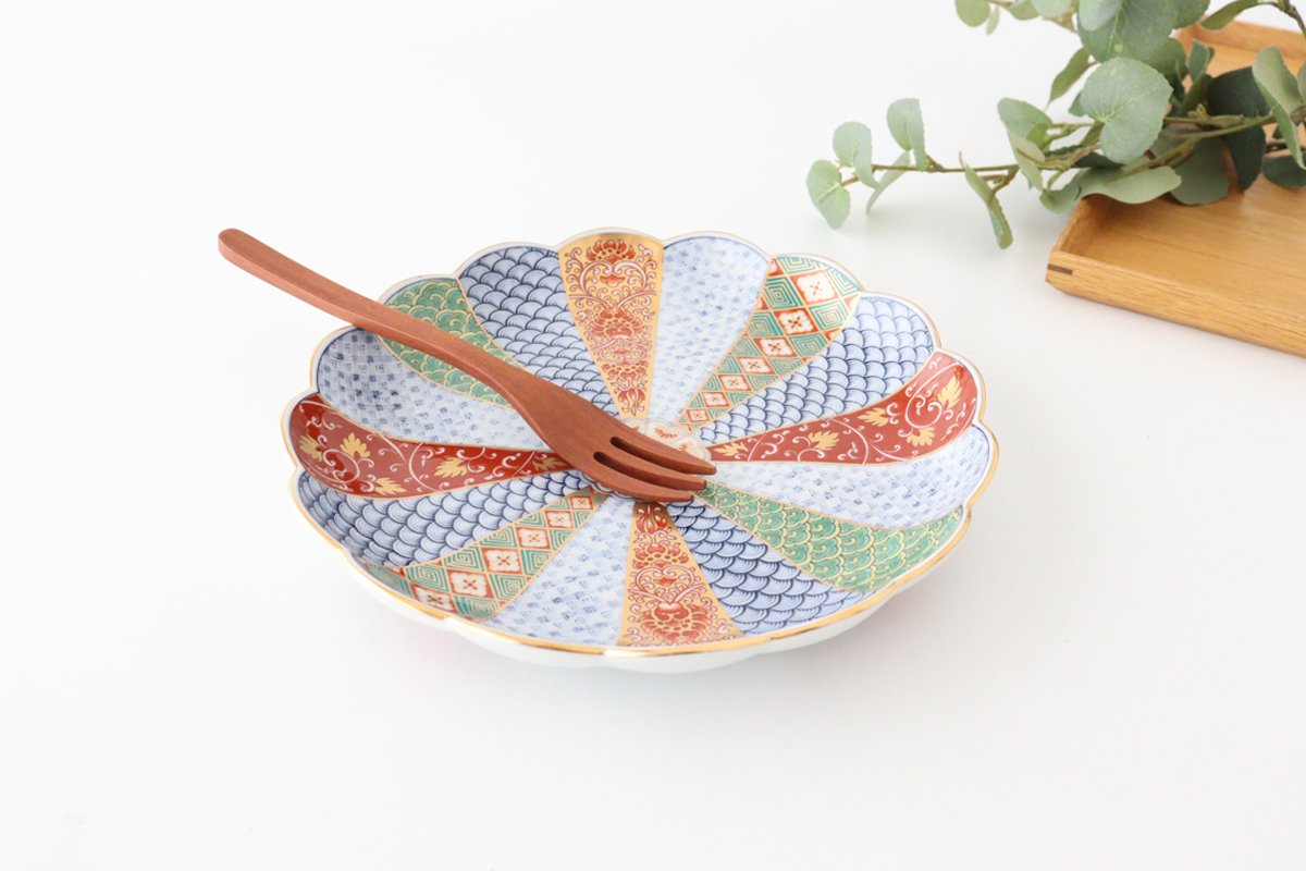 Rinkurou Kiln Chrysanthemum Shaped Plate Old Imari Pattern Red&Green 19.5cm/7.7in | Hasami Ware