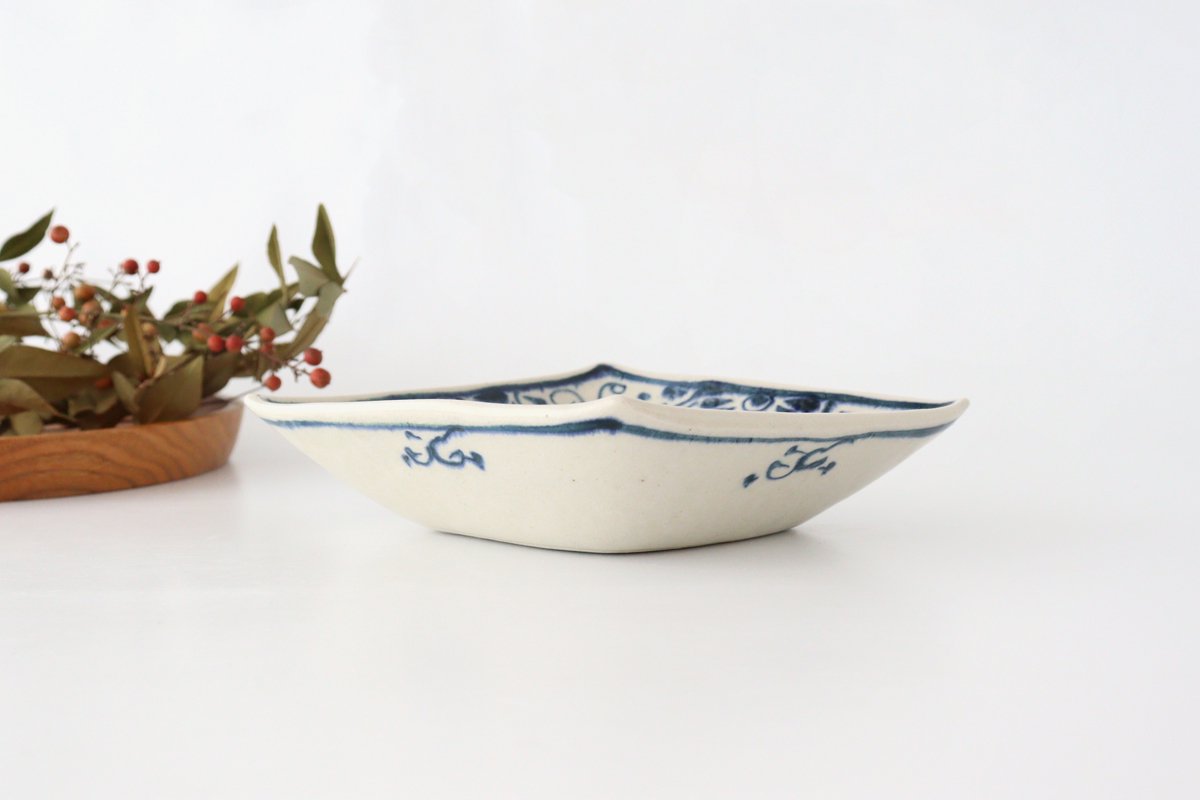 Diamond-shaped Bowl Blue Flower Annan | Serving Bowl Mino Ware