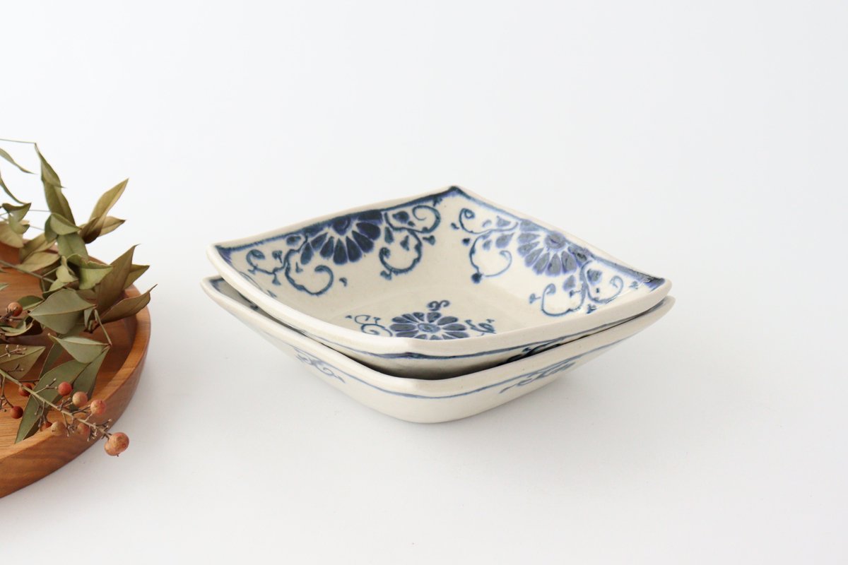 Diamond-shaped Bowl Blue Flower Annan | Serving Bowl Mino Ware