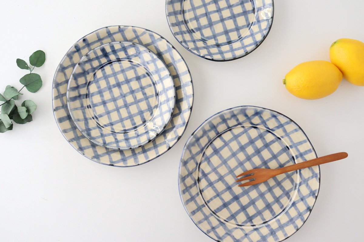Round Plate Blue Check Pattern | Arita Ware