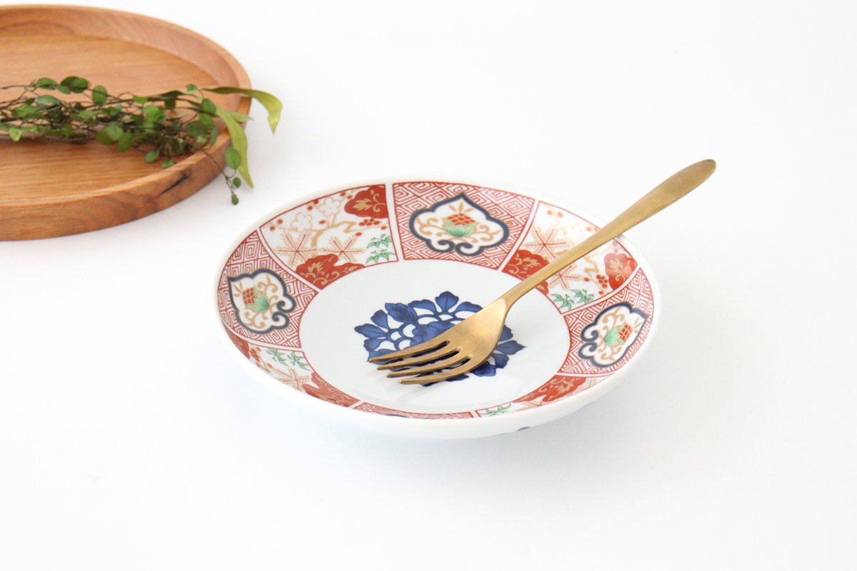 Round Plate Red and Gold 19.7cm/7.8in | Hasami Ware