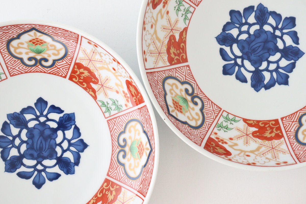 Round Plate Red and Gold 19.7cm/7.8in | Hasami Ware