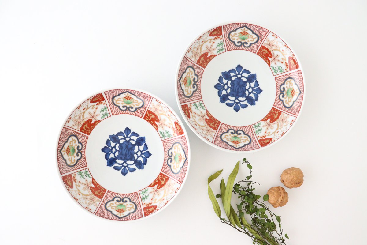 Round Plate Red and Gold 19.7cm/7.8in | Hasami Ware
