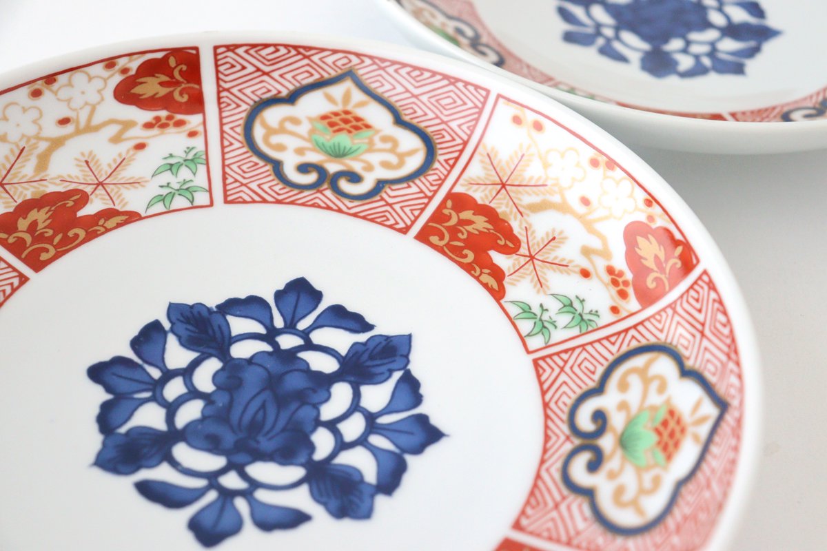 Round Plate Red and Gold 19.7cm/7.8in | Hasami Ware