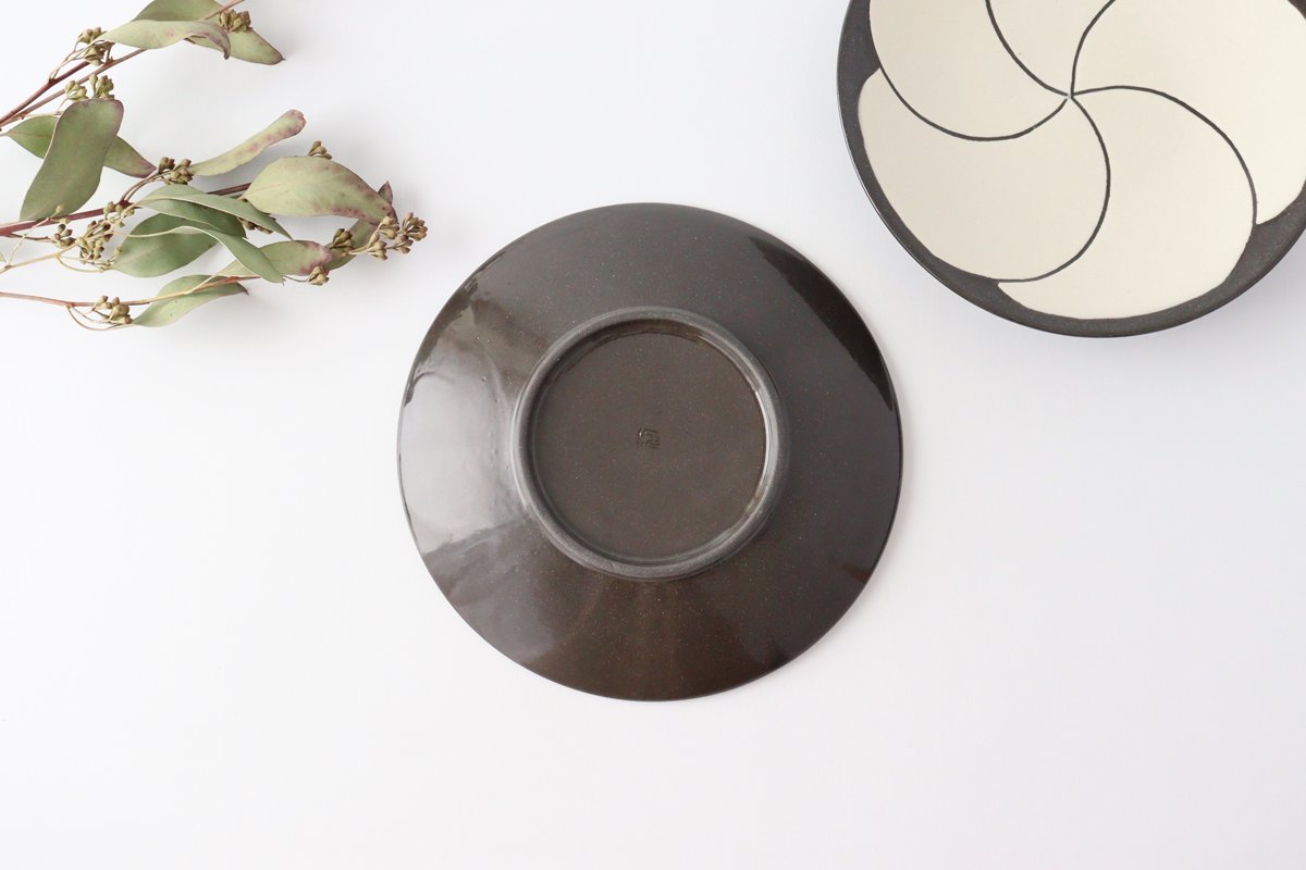 Tori plate pottery NEZIRI plum Hasami ware
