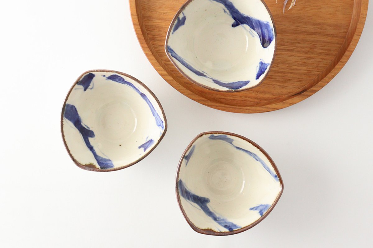 Minami Kiln Small Triangular Bowl Annanrakugki | Kobachi Mino Ware