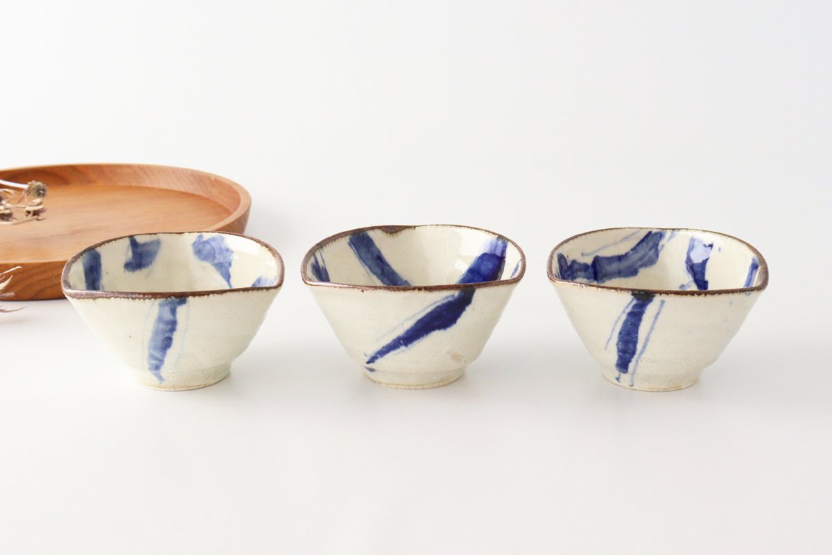 Minami Kiln Small Triangular Bowl Annanrakugki | Kobachi Mino Ware