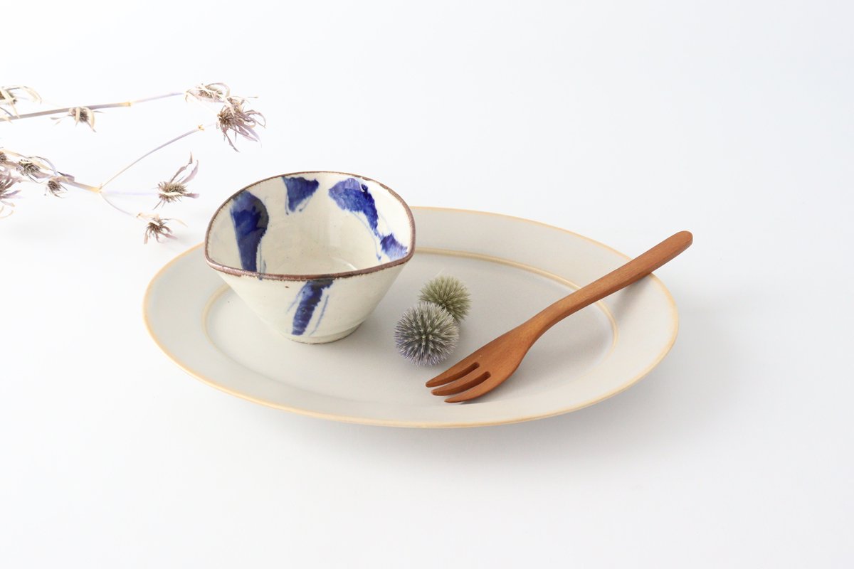 Minami Kiln Small Triangular Bowl Annanrakugki | Kobachi Mino Ware