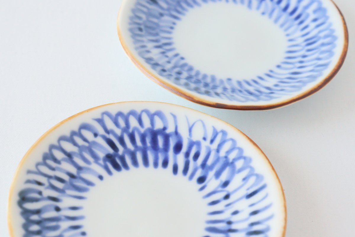 Round Sauce Plate Blue Arabesque | Arita Ware