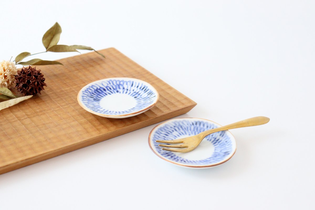 Round Sauce Plate Blue Arabesque | Arita Ware