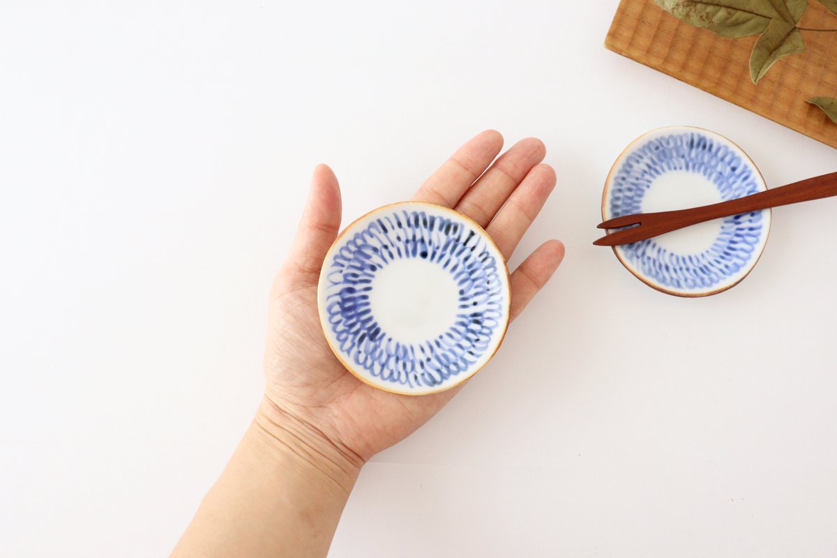 Round Sauce Plate Blue Arabesque | Arita Ware