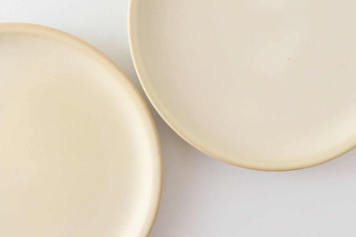 Round plate 13.5cm Ivory Pottery Sucre Hasami ware