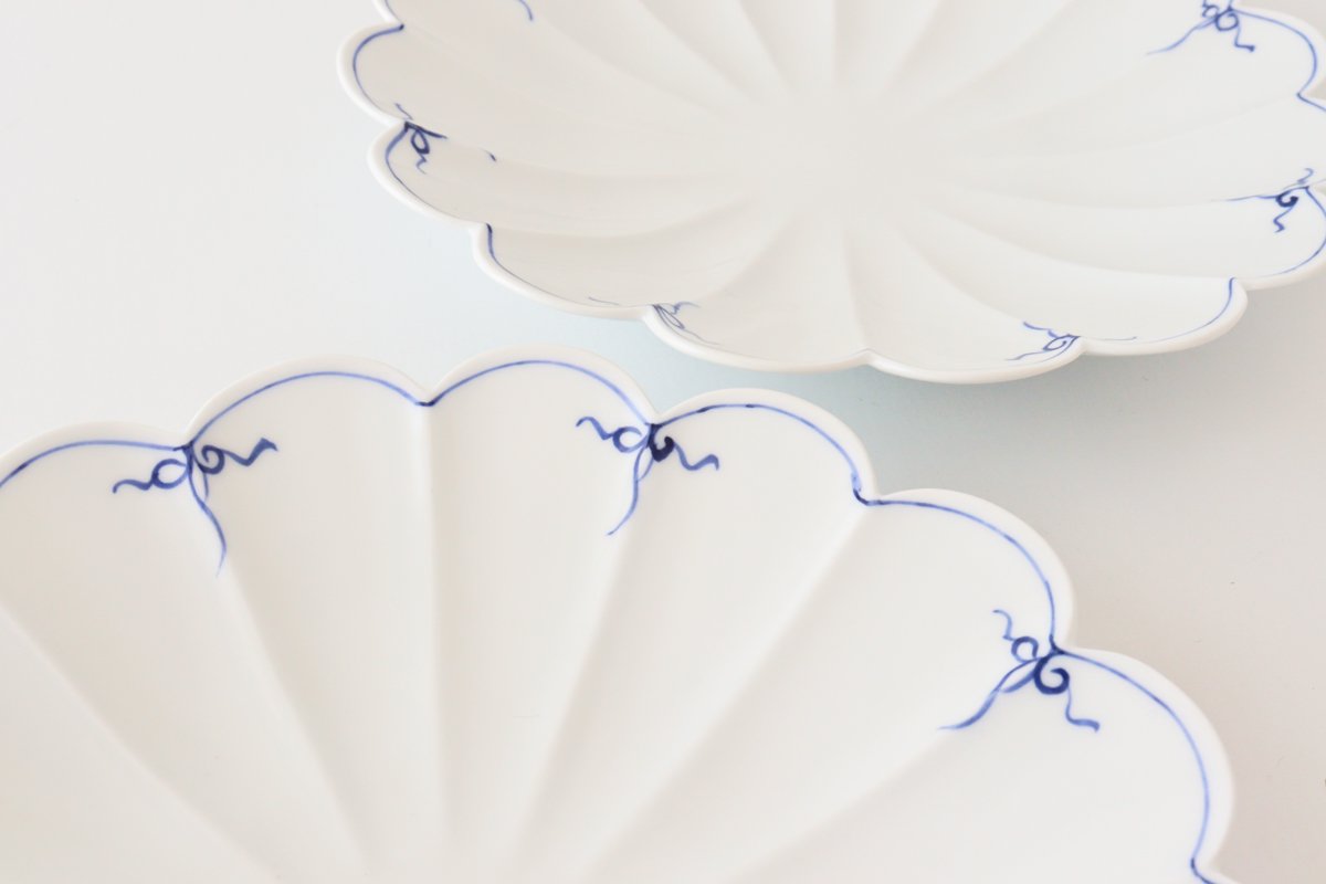 Large Plate Chrysanthemum Pattern | Hasami Ware