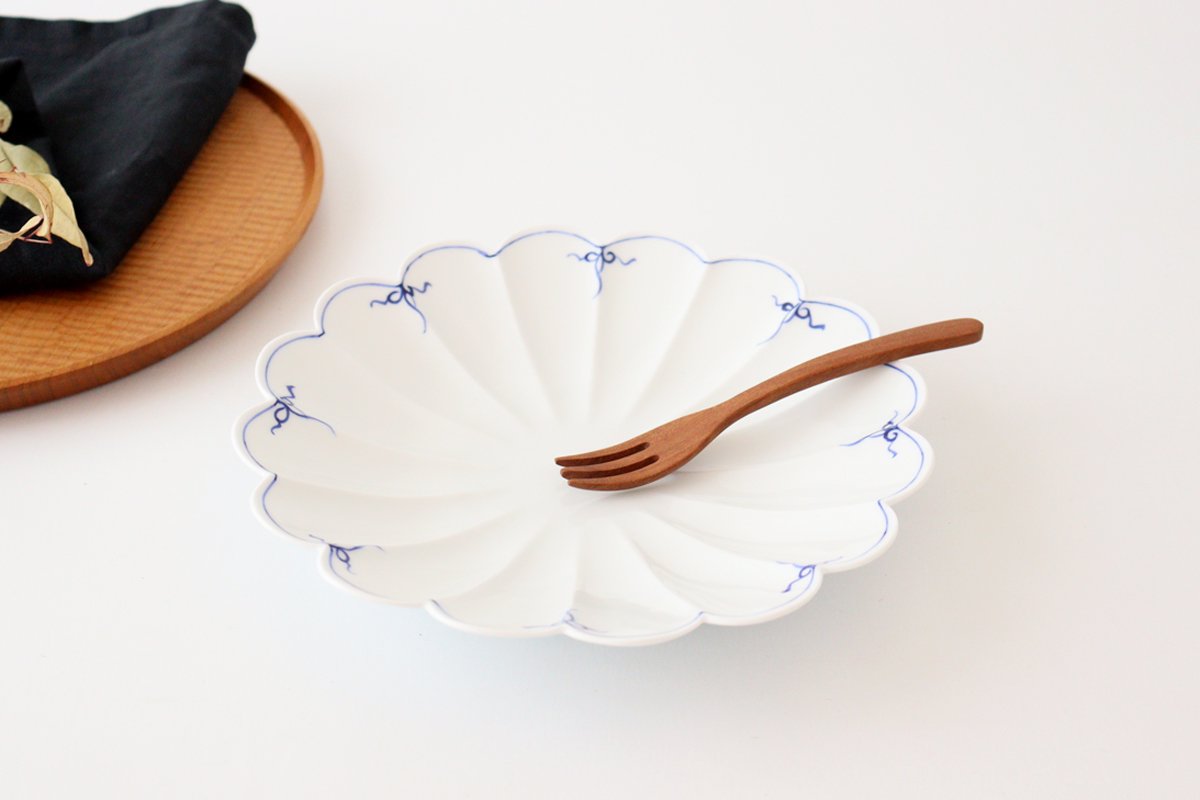 Large Plate Chrysanthemum Pattern | Hasami Ware