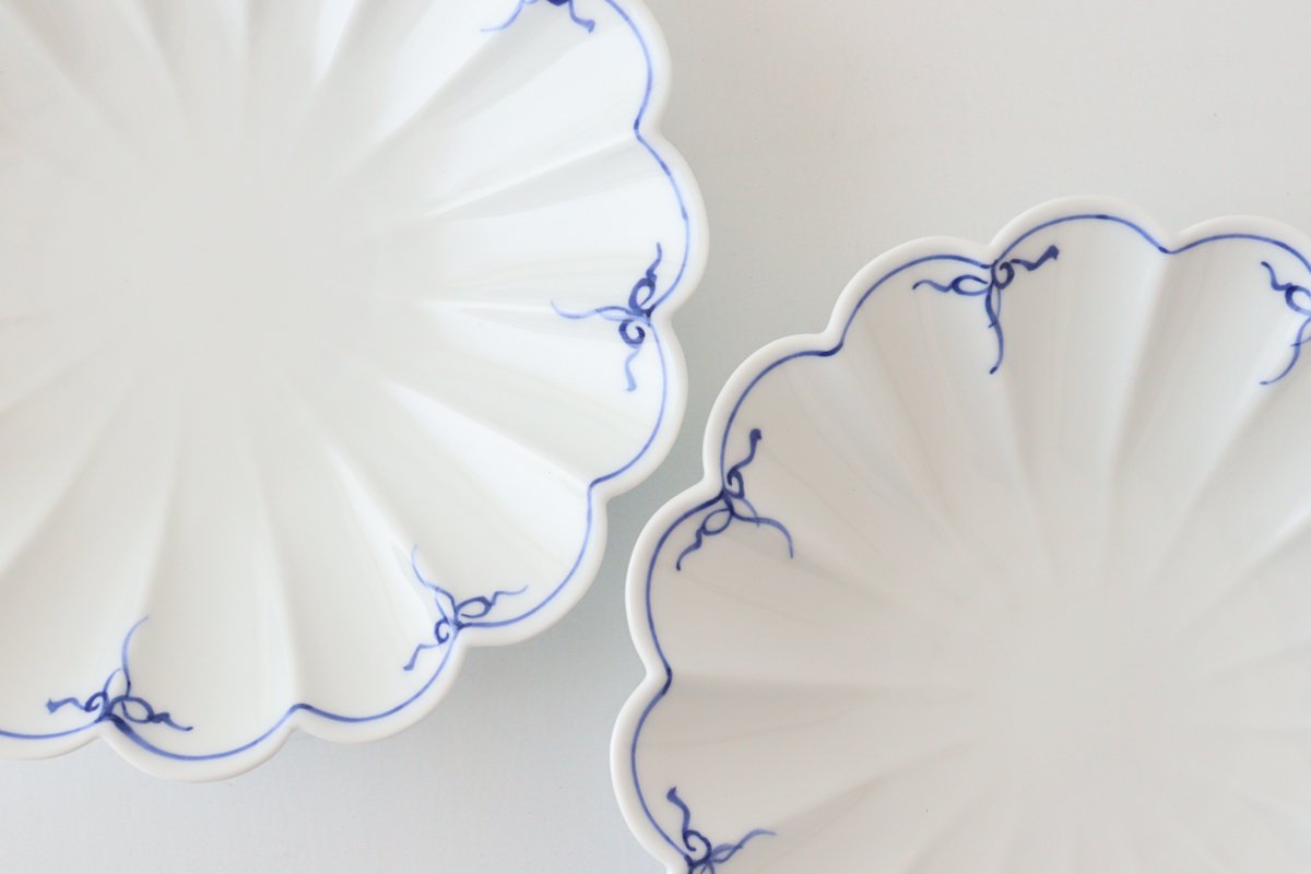 Chrysanthemum Shaped Plate Blue Medium | Hasami Ware