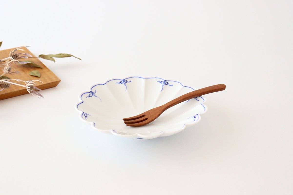 Chrysanthemum Shaped Plate Blue Medium | Hasami Ware