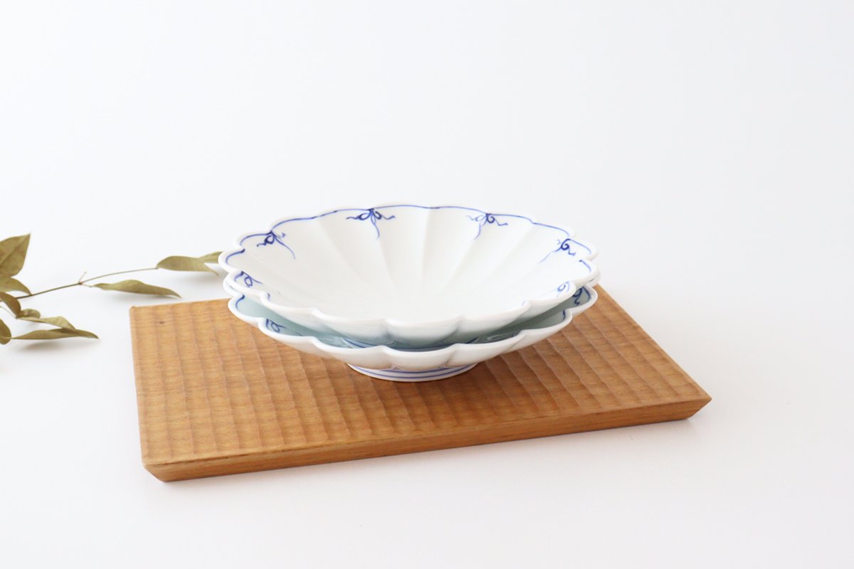 Chrysanthemum Shaped Plate Blue Medium | Hasami Ware