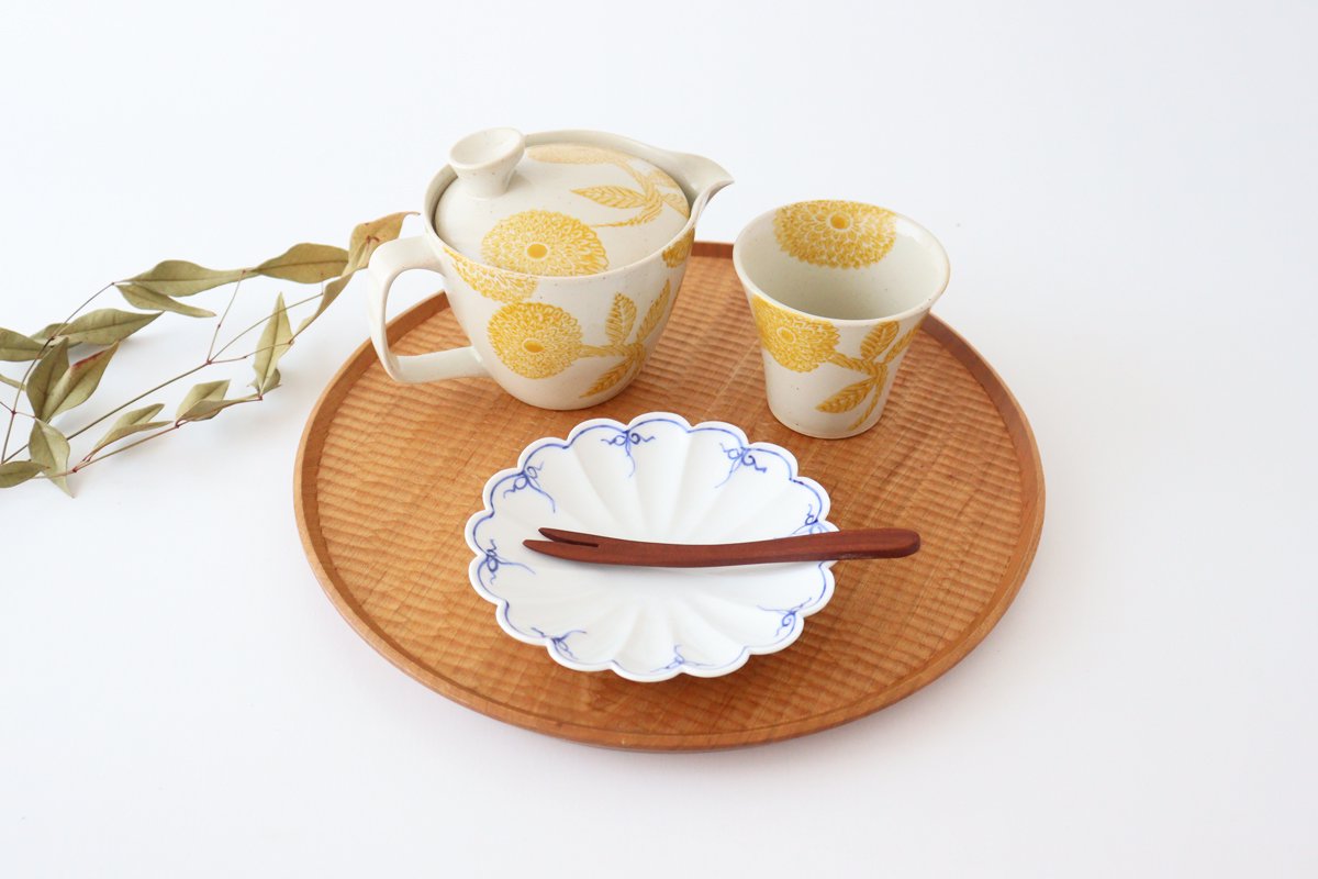Chrysanthemum-shaped Blue Small Rim Plate S | Hasami Ware