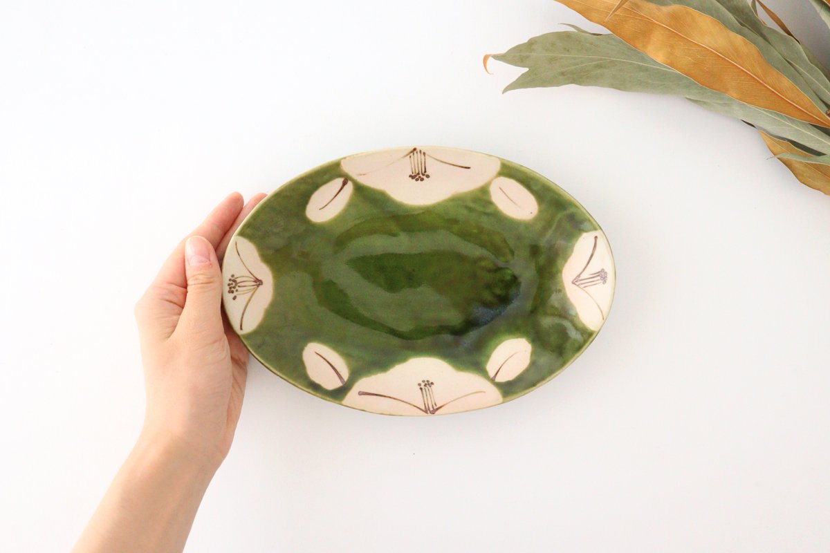 Zoho Kiln Oval Medium Plate Oribe White Camellia | Mino Ware