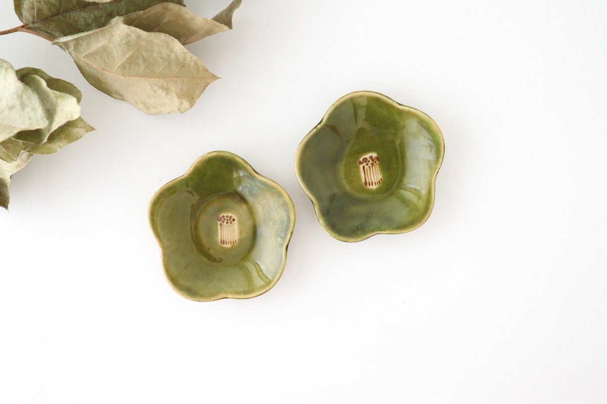 Zoho Kiln Small Plate Green Camellia | Mino Ware