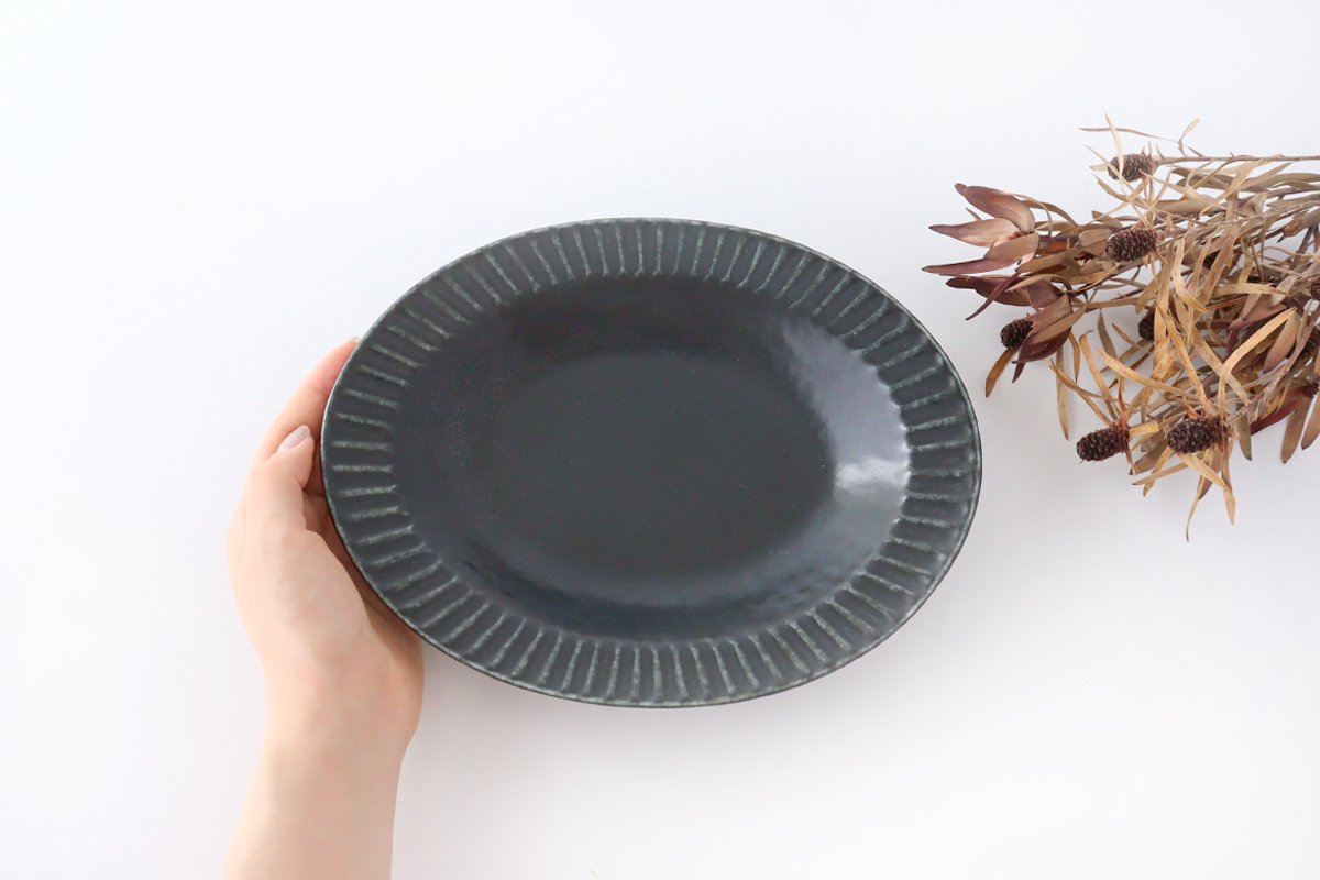Oval Platter Chrysanthemum Black | Mino Ware