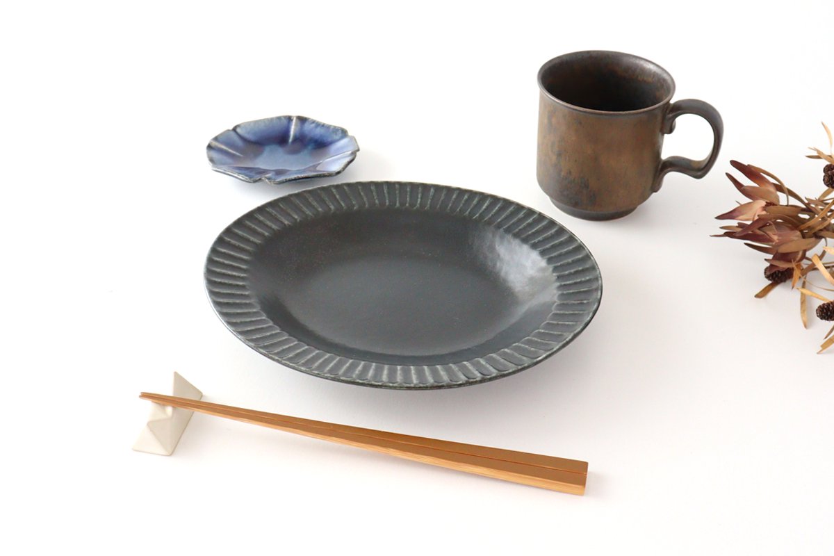 Oval Platter Chrysanthemum Black | Mino Ware