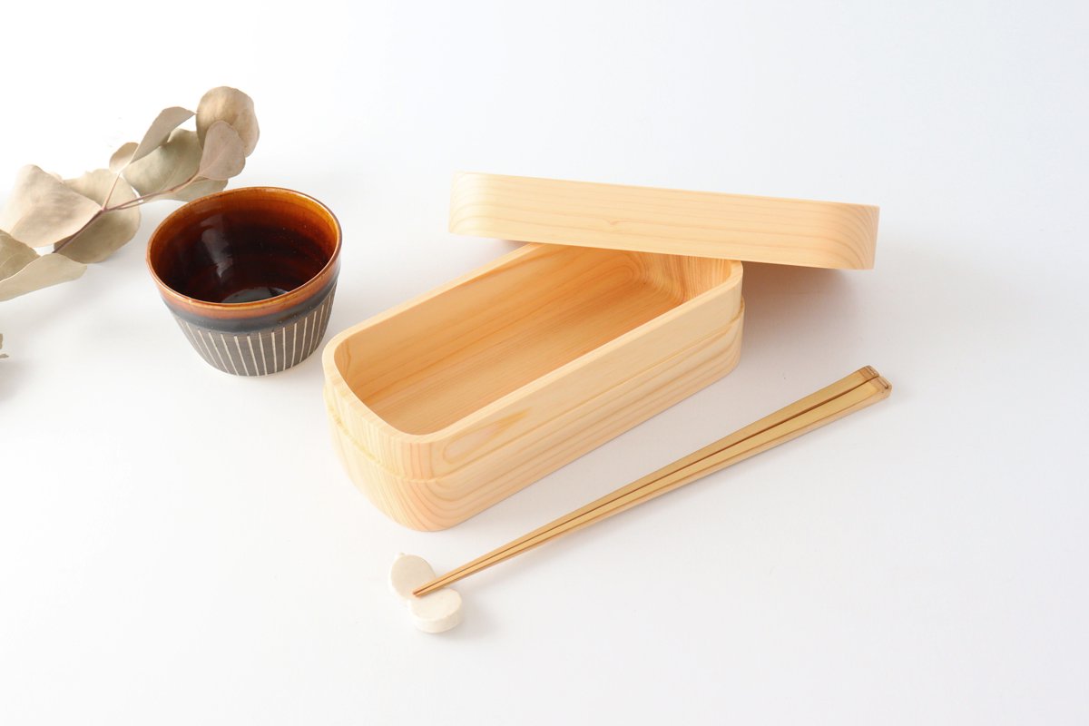 Tsunoda Seibei Shoten Kishu Hinoki Bento Box