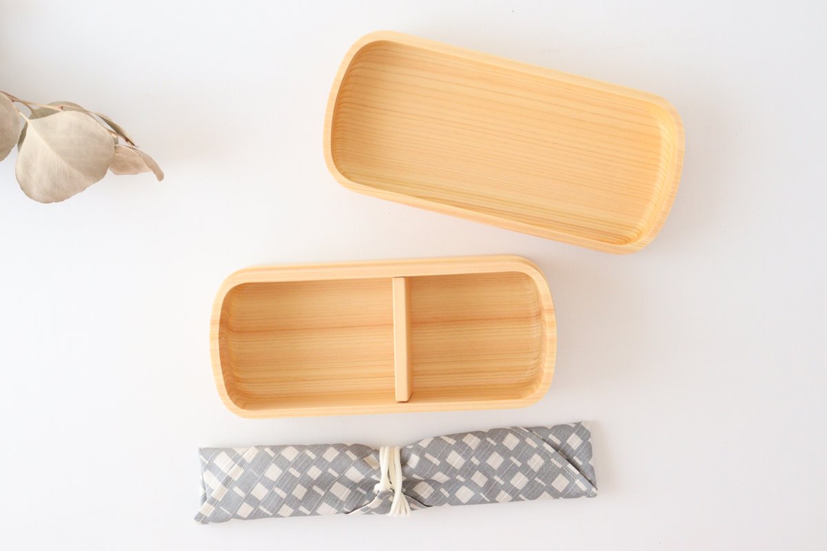Tsunoda Seibei Shoten Kishu Hinoki Bento Box