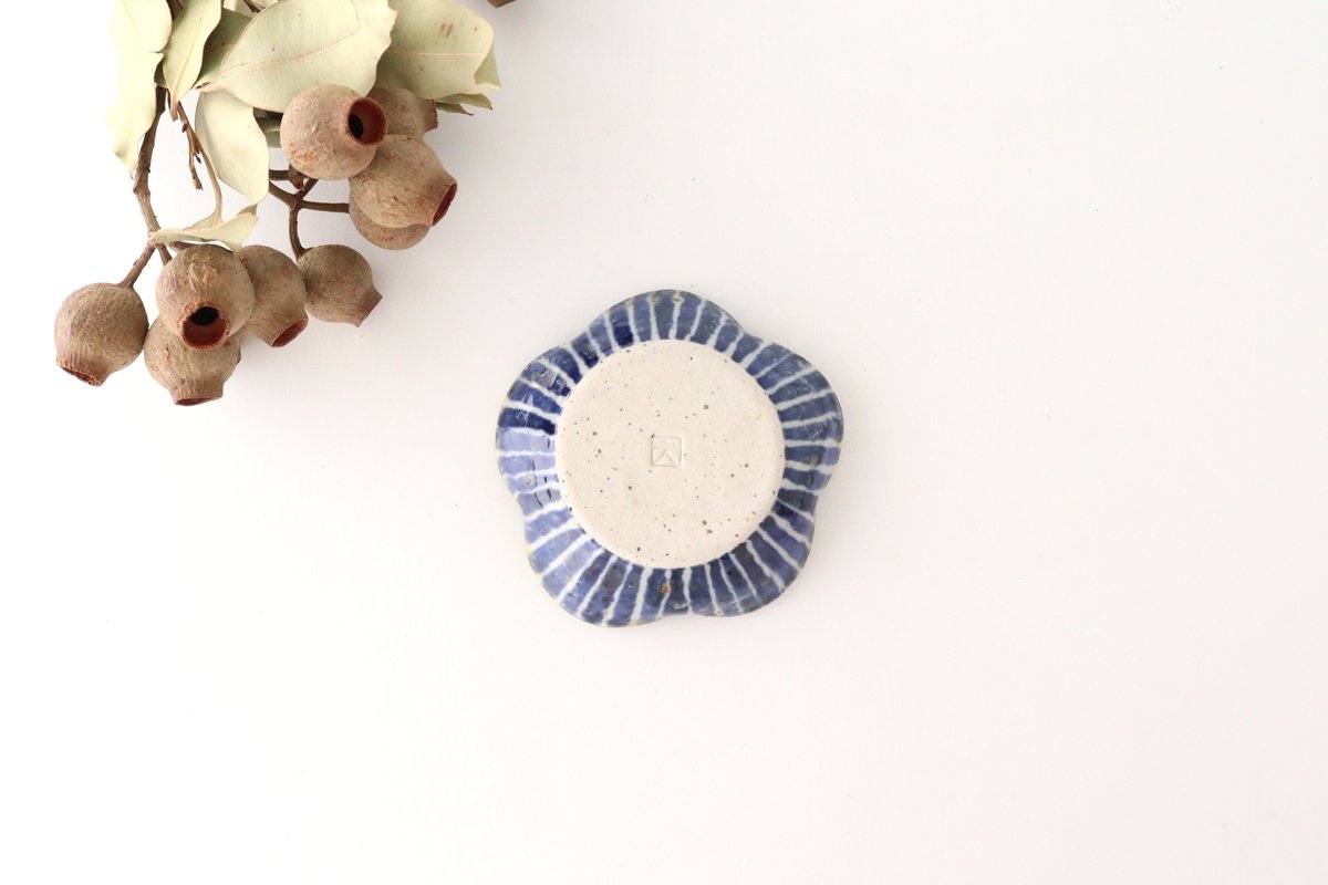 Plum-shaped Small Plate Blue Tokusa | Hasami Ware