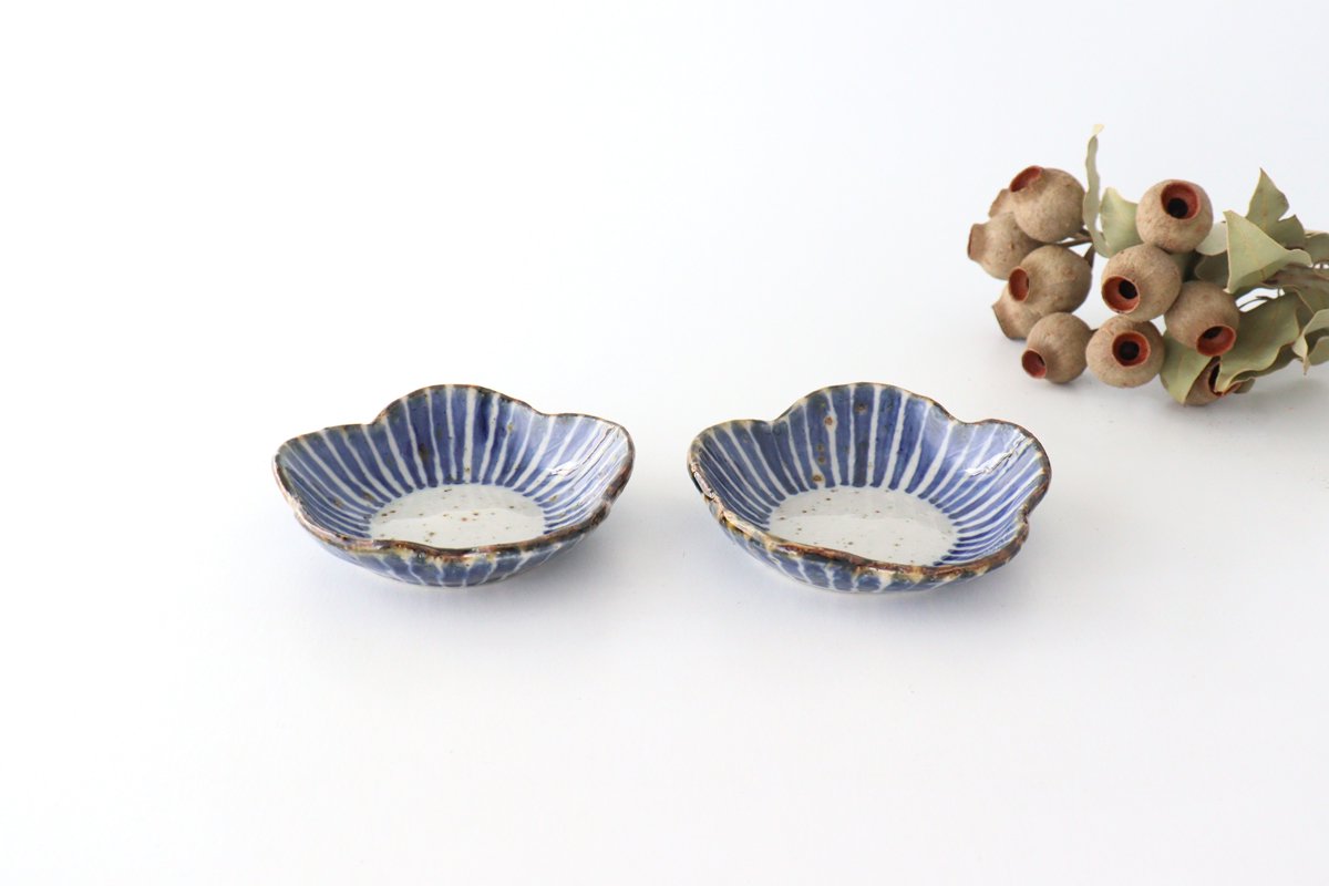 Plum-shaped Small Plate Blue Tokusa | Hasami Ware