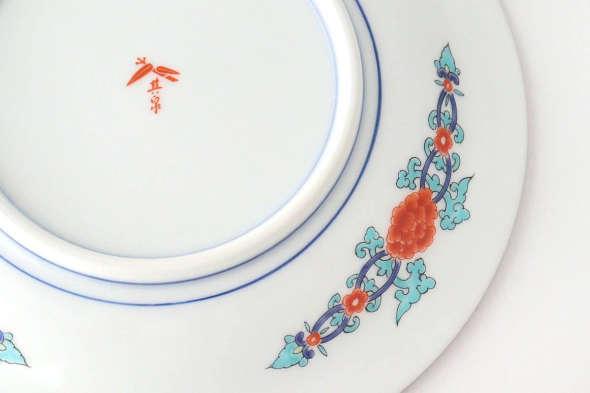 Round Plate Plum and Chrysanthemum Pattern | Arita Ware