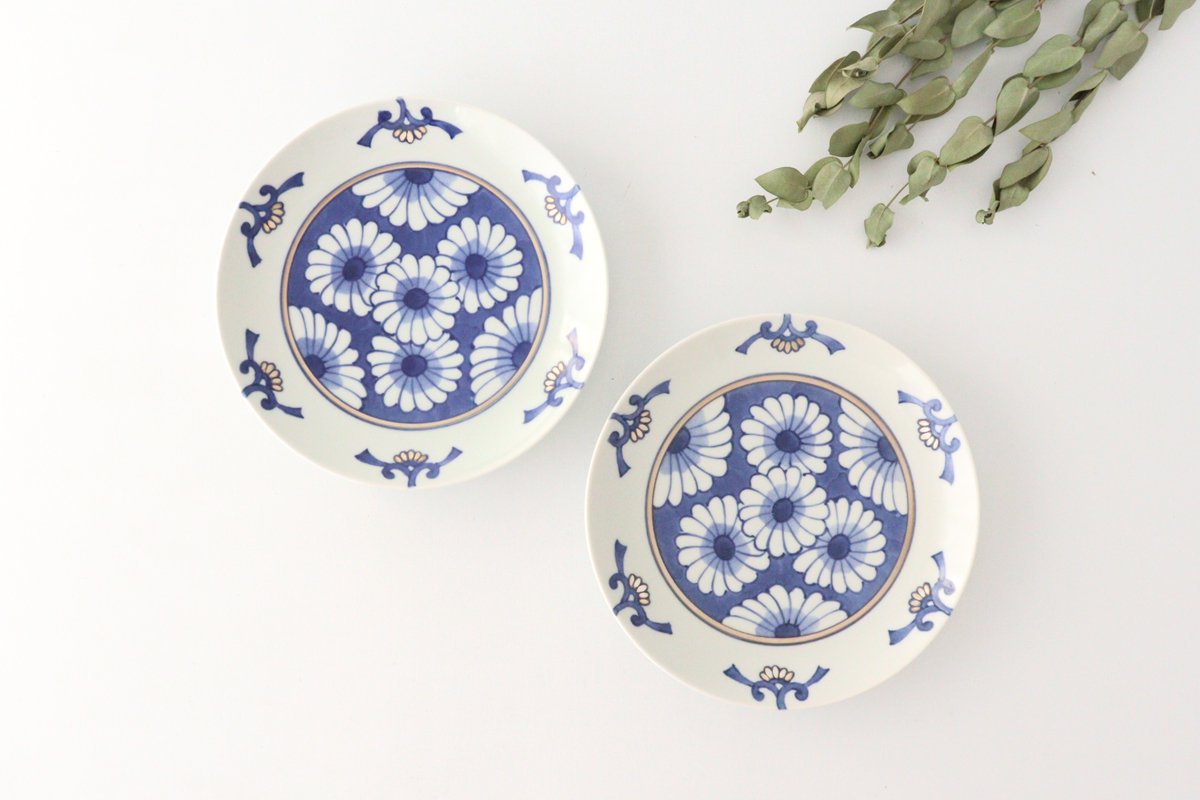 Rinkurou Kiln Round Plate Chrysanthemum Blue and Silver 18.5cm/7.3in | Hasami Ware