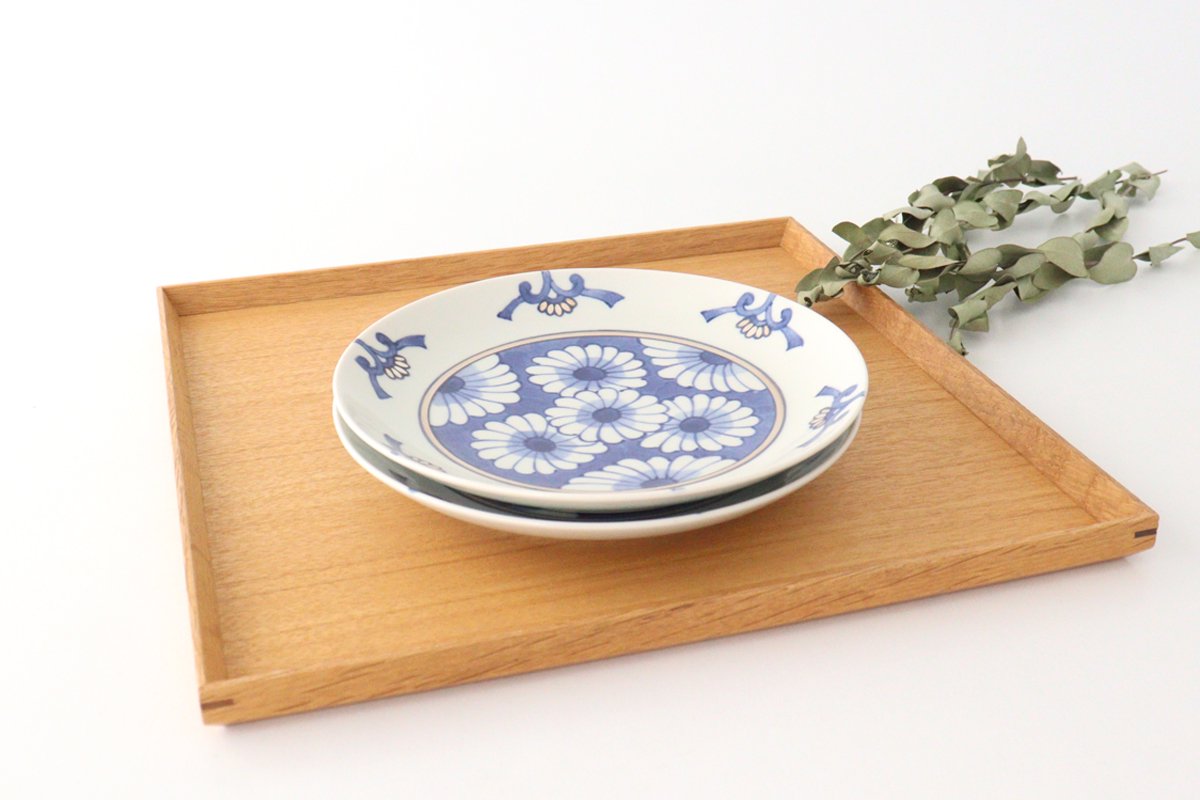 Rinkurou Kiln Round Plate Chrysanthemum Blue and Silver 18.5cm/7.3in | Hasami Ware