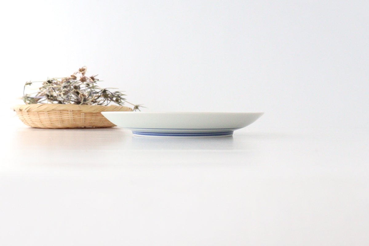 Rinkurou Kiln Round Plate Rabbit and Ichimatsu Pattern 18.5cm/7.3in | Hasami Ware-Detail3