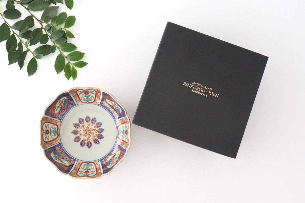 Rinkurou Kiln Deep Bowl Old Imari Flower Pattern | Serving Bowl Hasami Ware