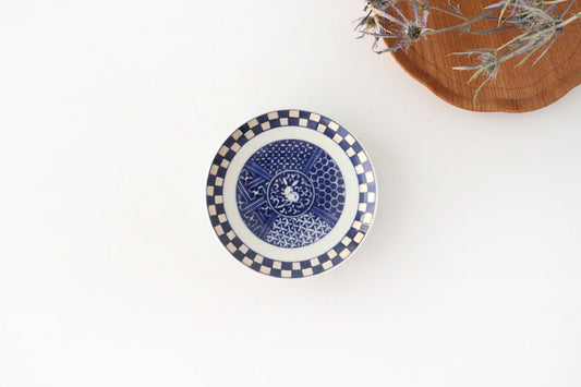 Rinkurou Kiln Round Sauce Plate Rabitt and Ichimatsu Pattern 10.5cm/4.1in | Hasami Ware-TOP