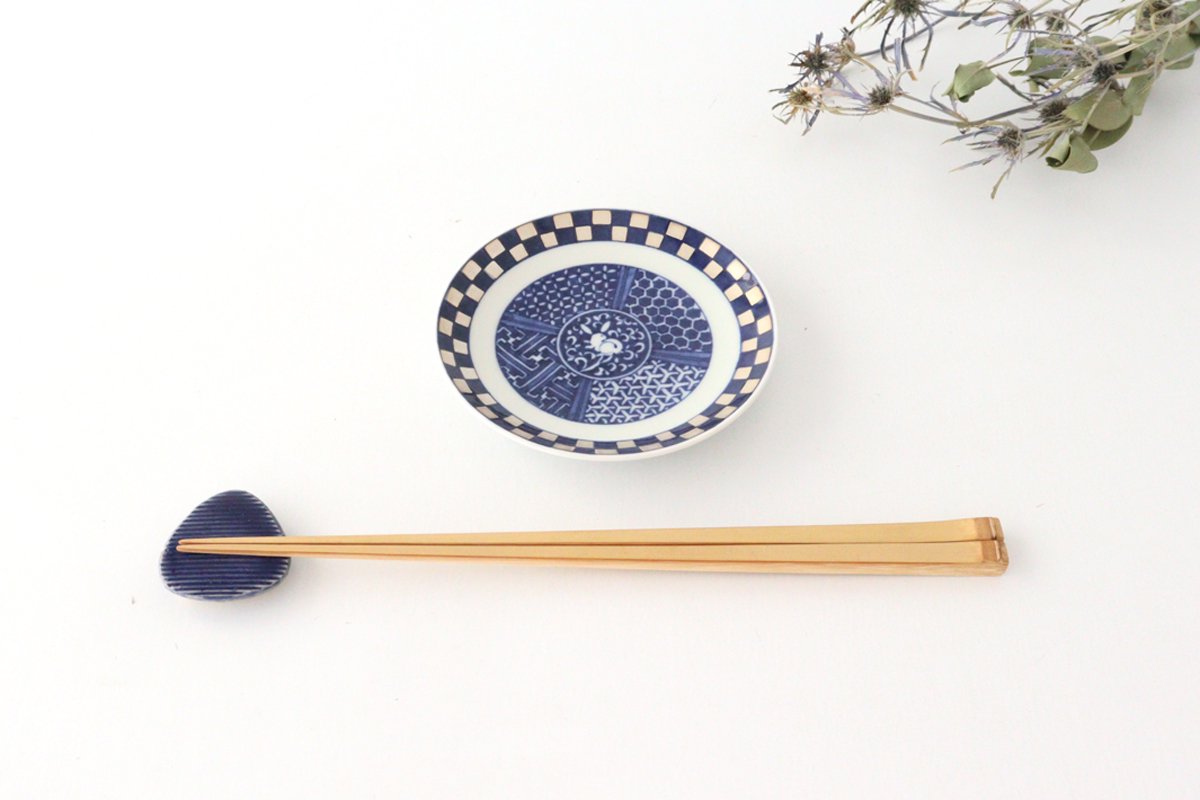 Rinkurou Kiln Round Sauce Plate Rabitt and Ichimatsu Pattern 10.5cm/4.1in | Hasami Ware