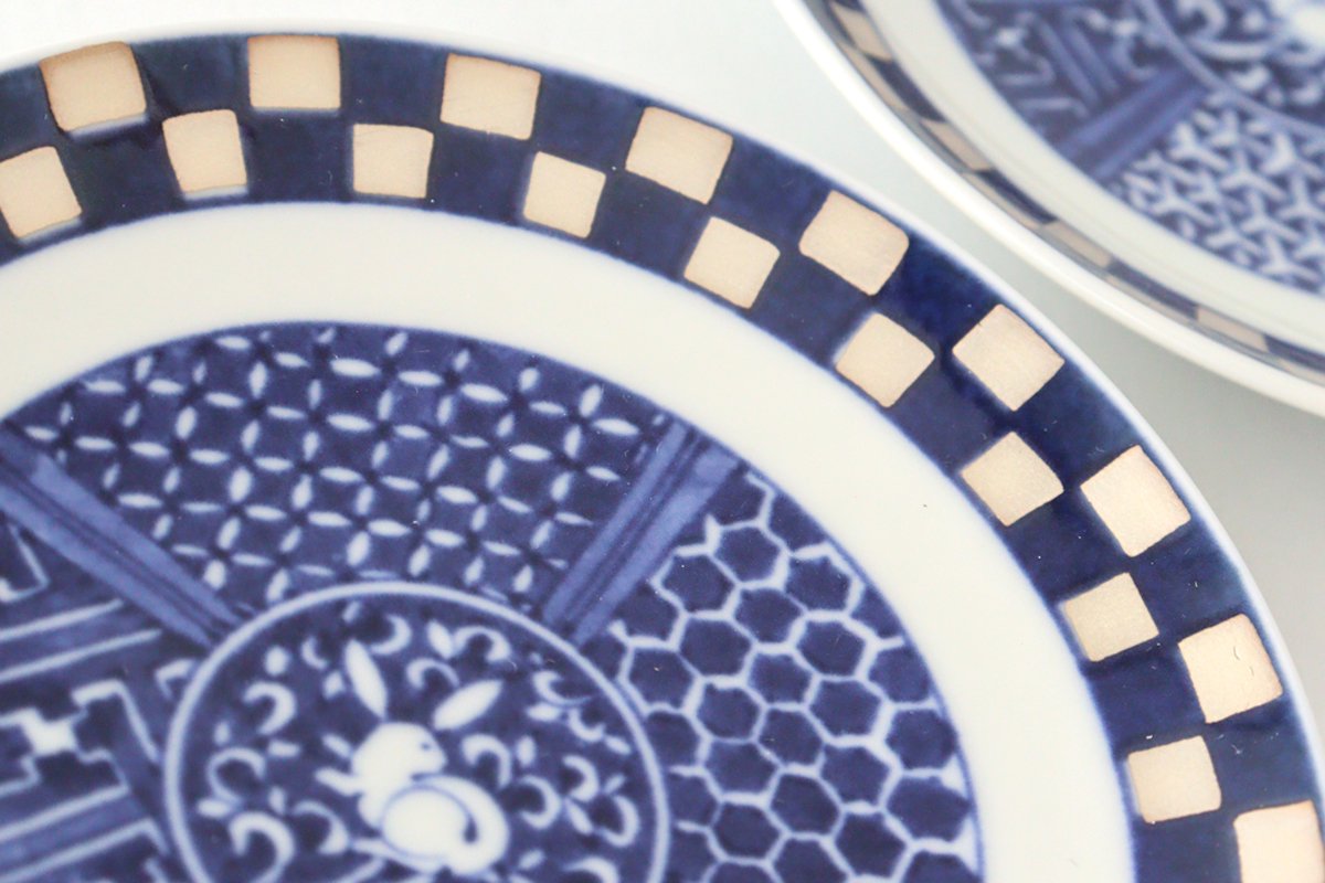 Rinkurou Kiln Round Sauce Plate Rabitt and Ichimatsu Pattern 10.5cm/4.1in | Hasami Ware