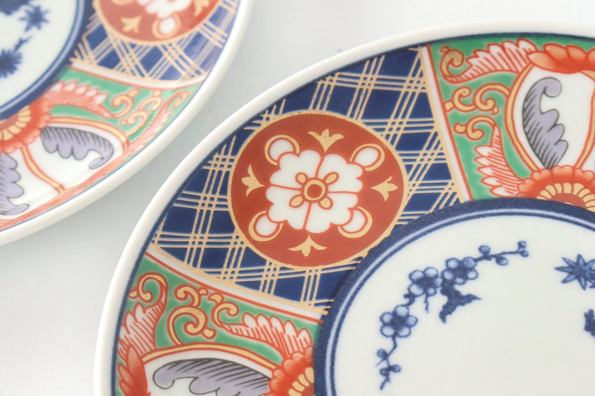 Rinkurou Kiln Small Round Plate Old Imari Style Blue&Gold Flower Pattern 12cm/4.7in | Hasami Ware