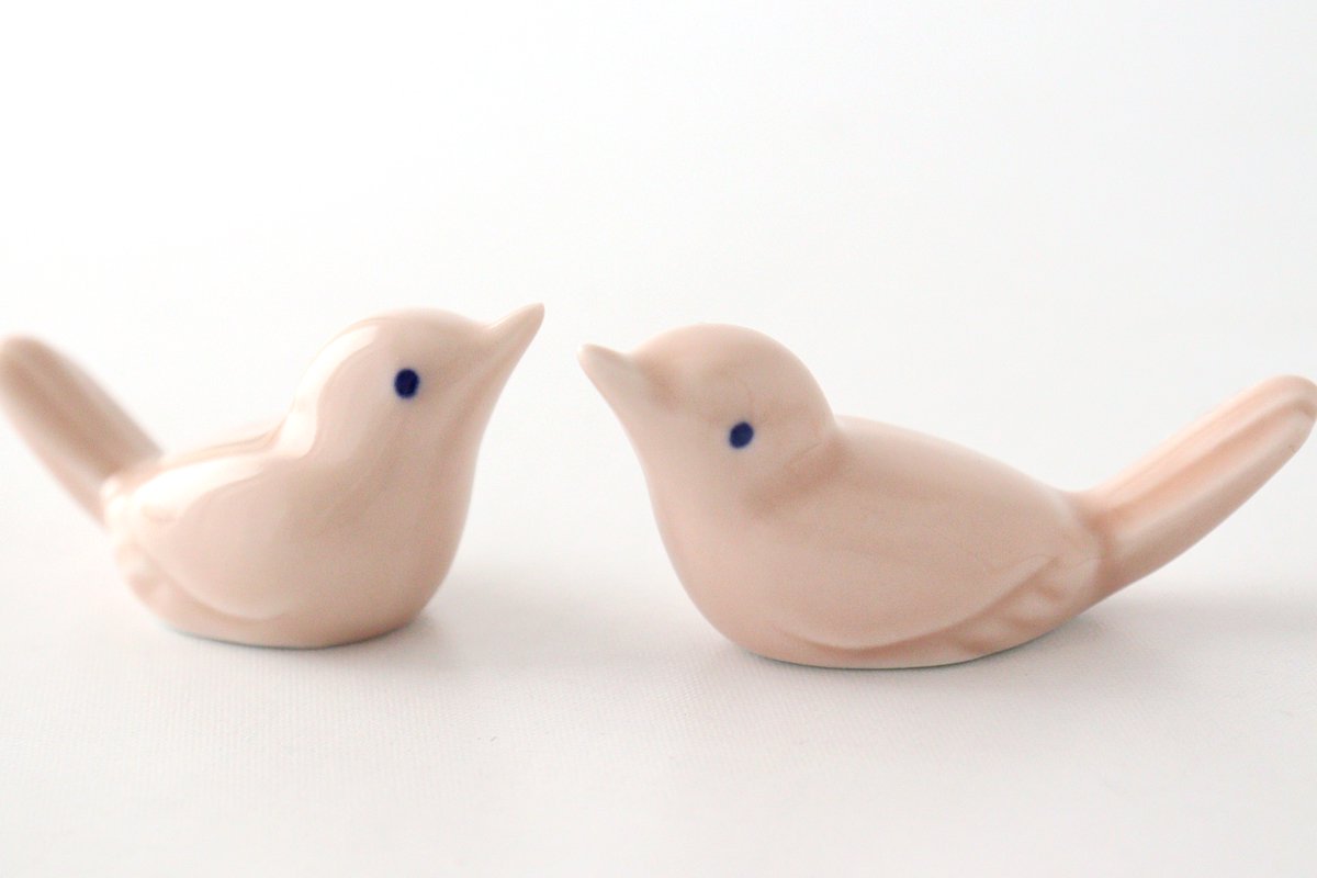 Chopstick Rest Small Bird Pink | Hashioki Hasami Ware