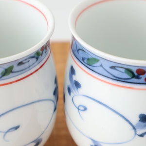 Japanese Cup Hand-drawn Arabesque Red | Yunomi Hasami Ware-Detail2