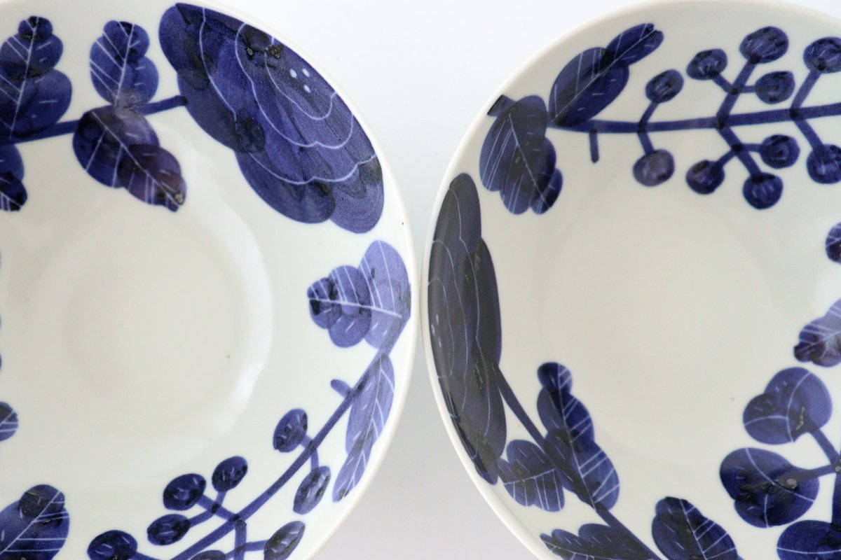 Fururu Rounbd Bowl Blue Flower | Serving Bowl Hasami Ware