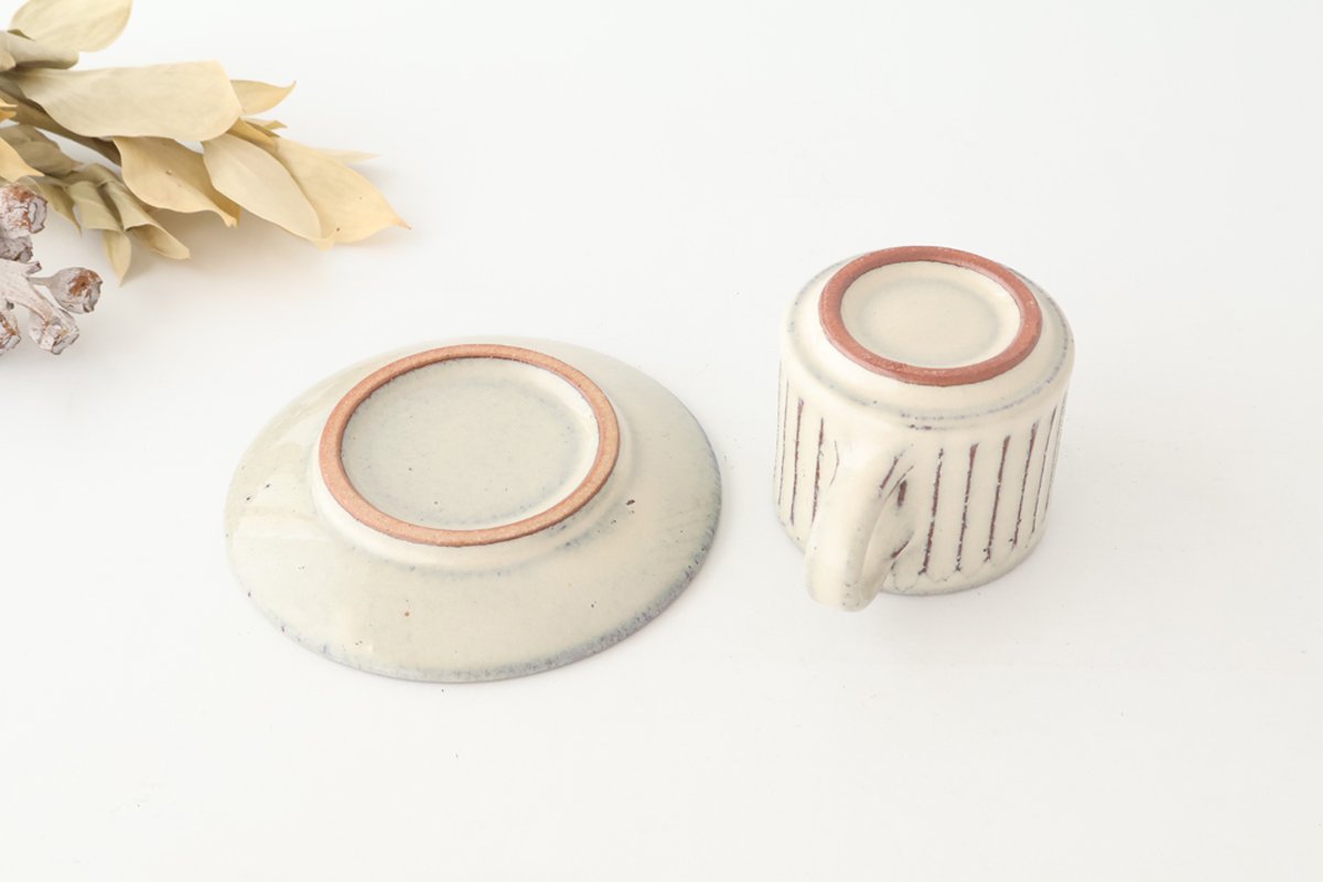 Cup and Saucer White Glaze Carving | Shigaraki Ware