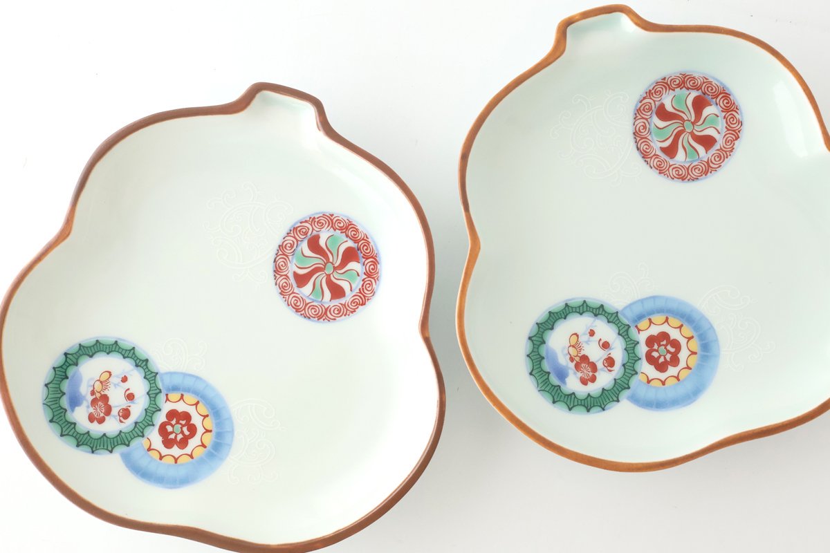 Rinkurou Kiln Gourd-shaped Plate Arabesque Round Pattern | Hasami Ware