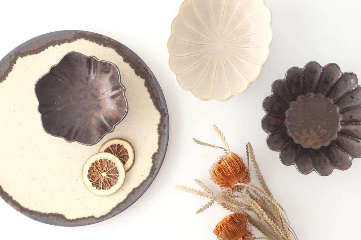 Flower-shaped Small Bowl White | Kobachi Mino Ware