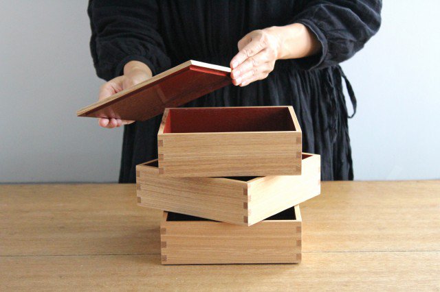 Matsuya Lacquerware Store Three-tiered Jyubako Bento Box Inner Vermilion 18cm/7.1in Unpainted Ash